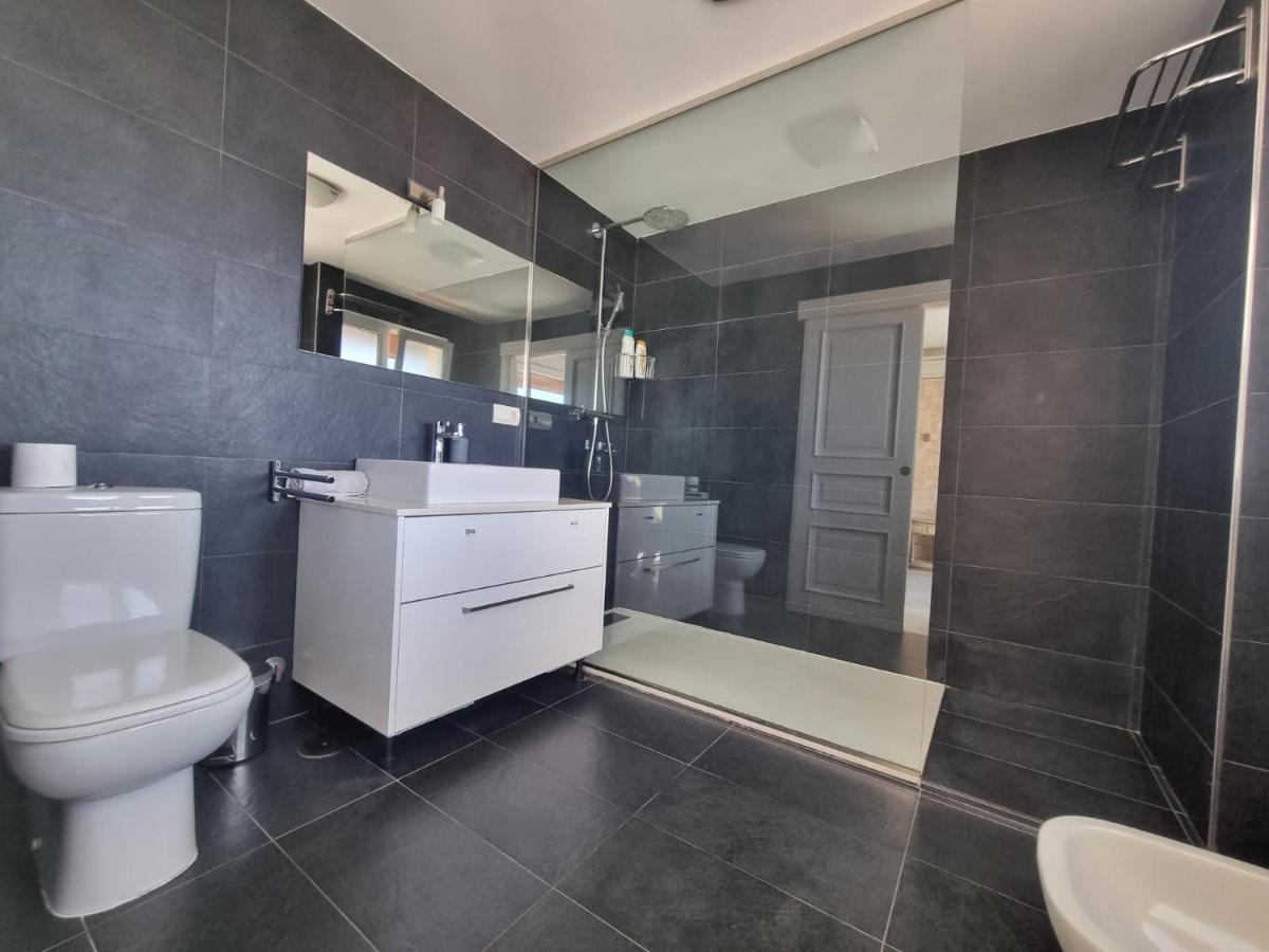 Penthouse With Private Pool, Hot Tub Jacuzzi With Sea Views And Chill-Out Zone, Close To The Sea 马尔韦利亚 外观 照片